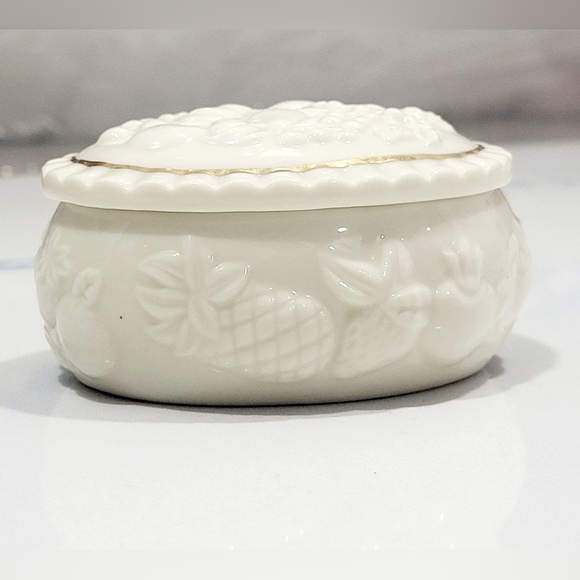 Vintage Lenox Oval Trinket Box - Picture 3 of 10